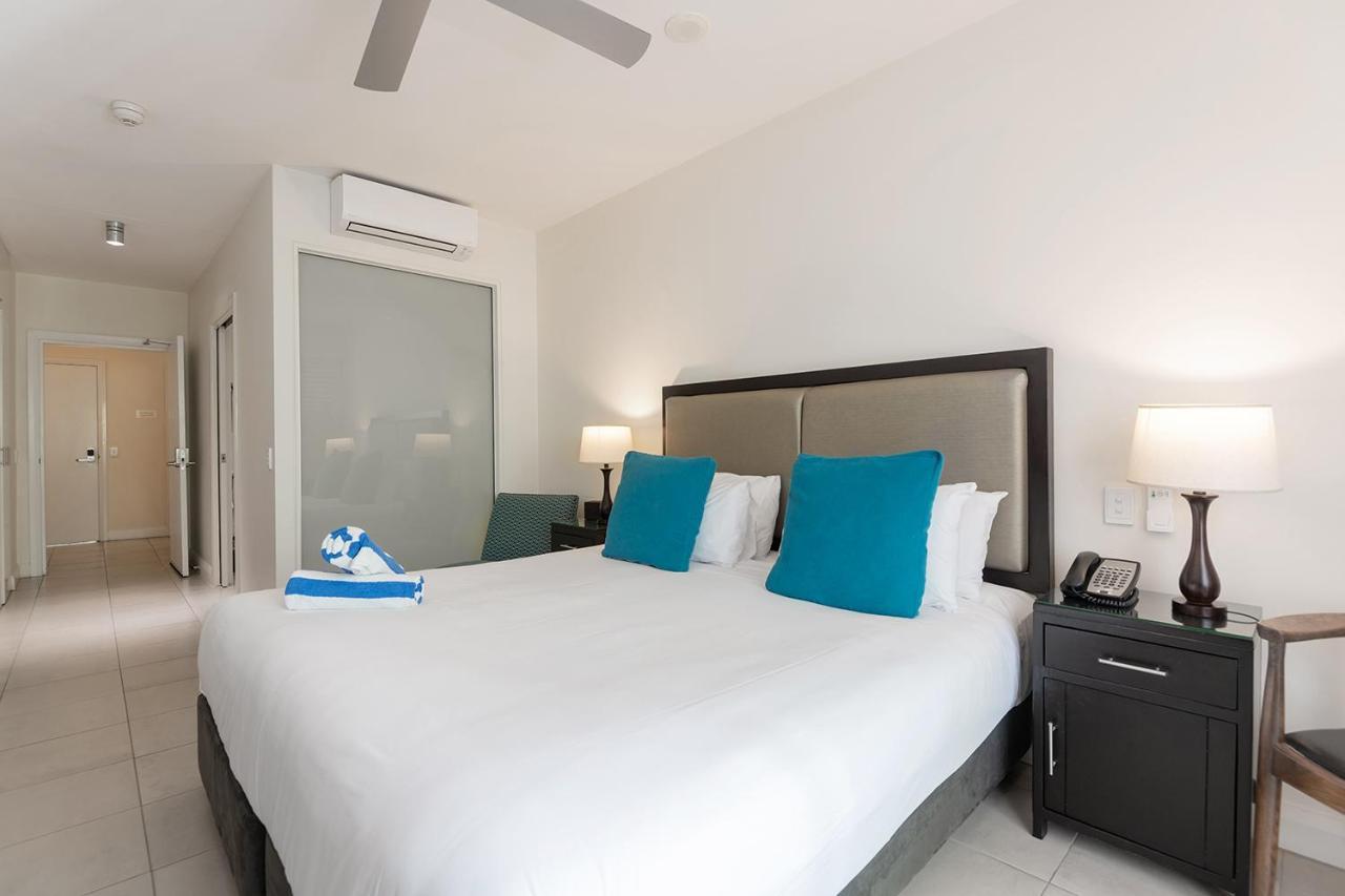 The Beach Club Premium Private Apartments Palm Cove Exterior photo