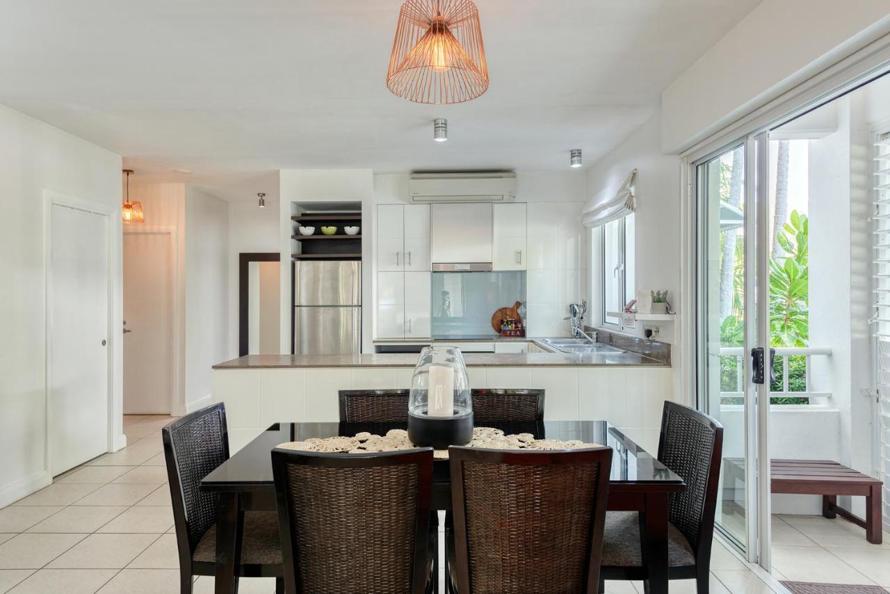 The Beach Club Premium Private Apartments Palm Cove Exterior photo