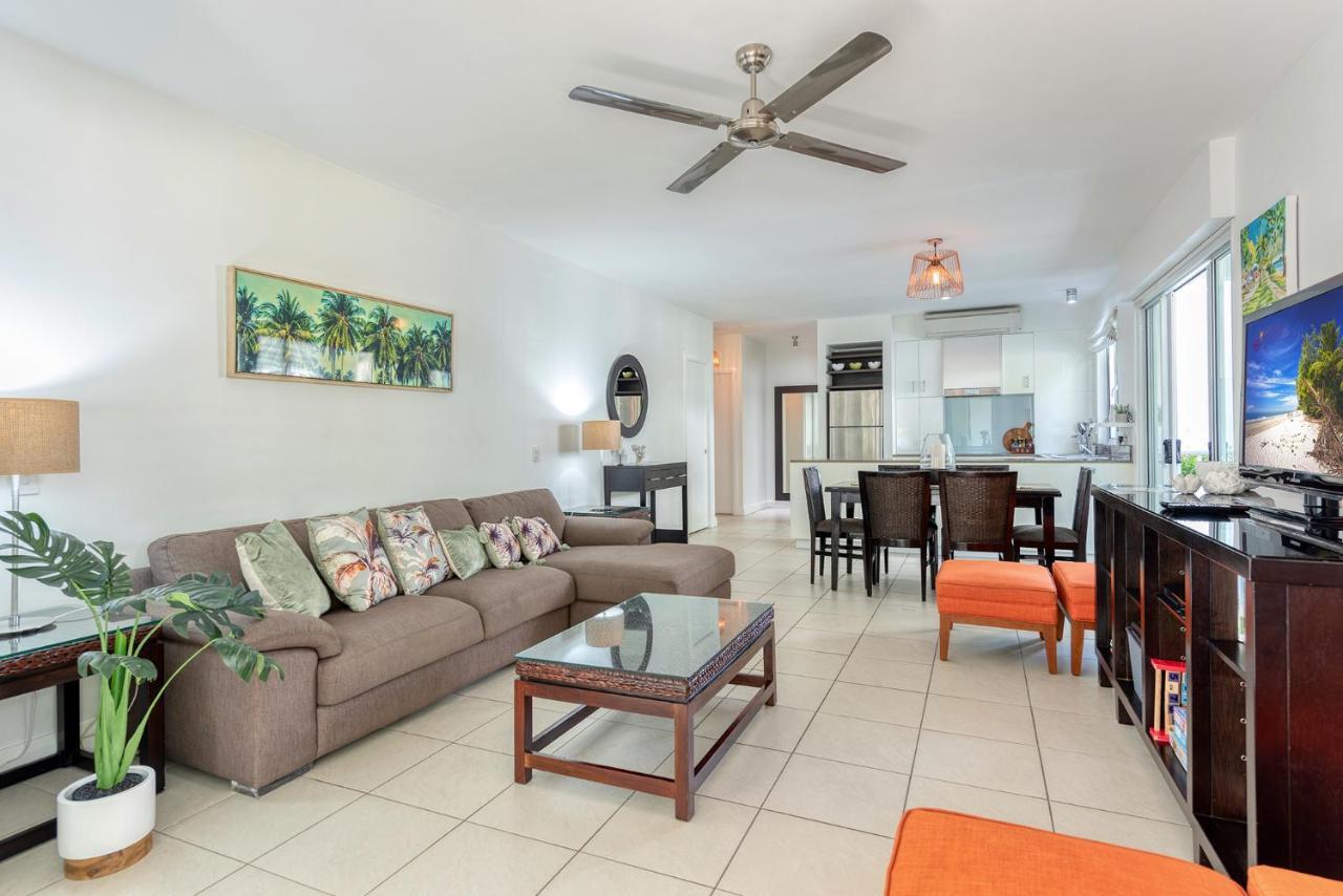 The Beach Club Premium Private Apartments Palm Cove Exterior photo