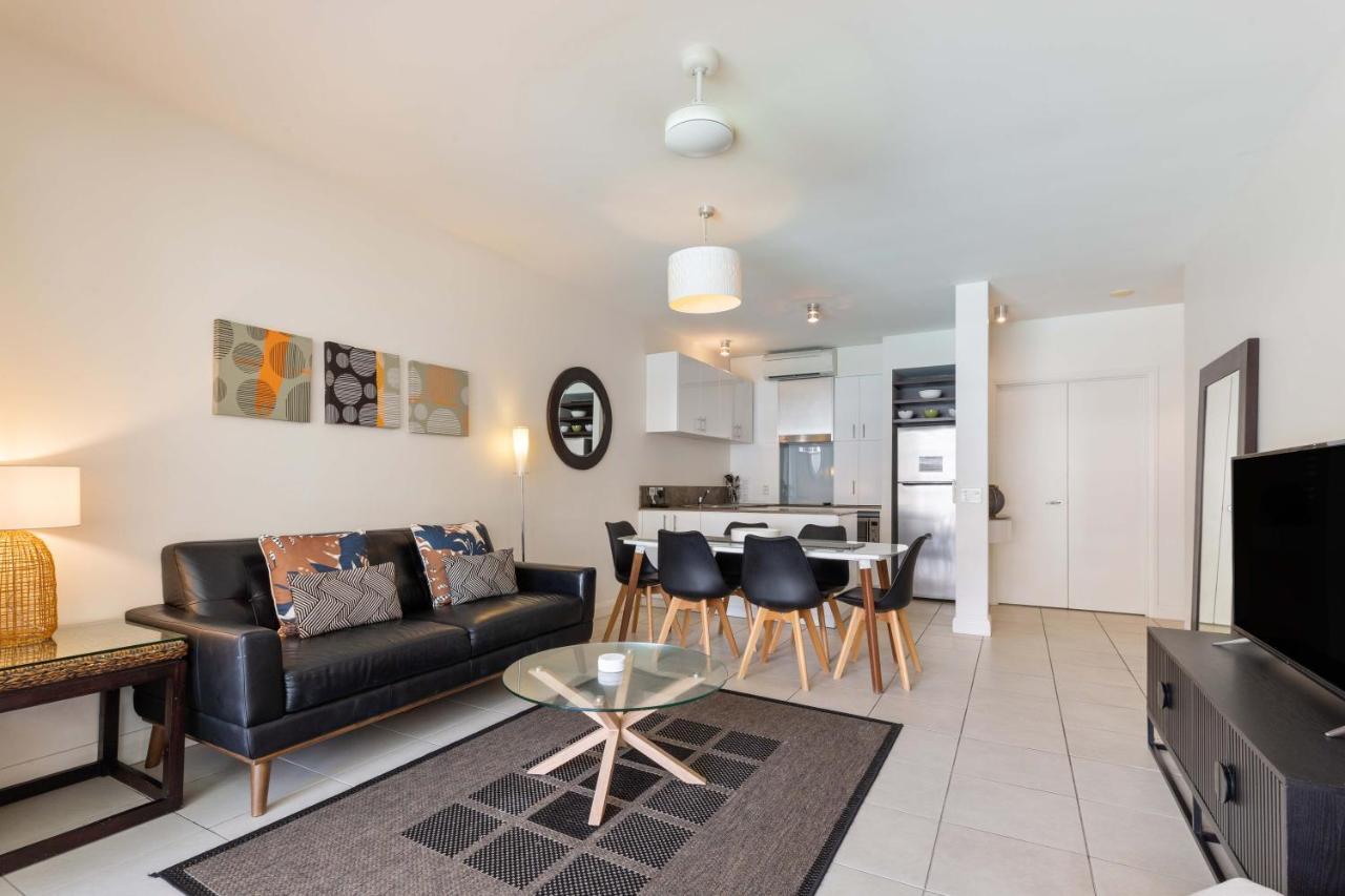 The Beach Club Premium Private Apartments Palm Cove Exterior photo