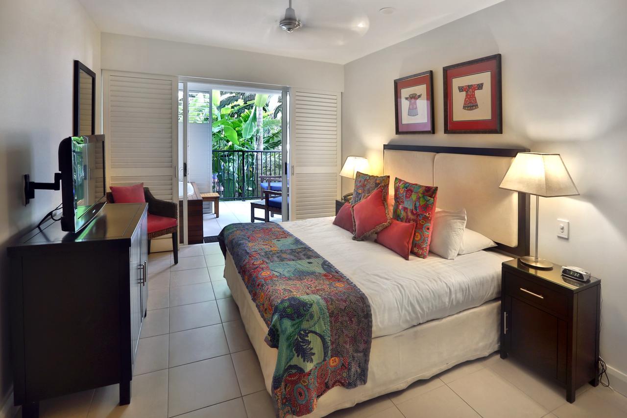 The Beach Club Premium Private Apartments Palm Cove Exterior photo