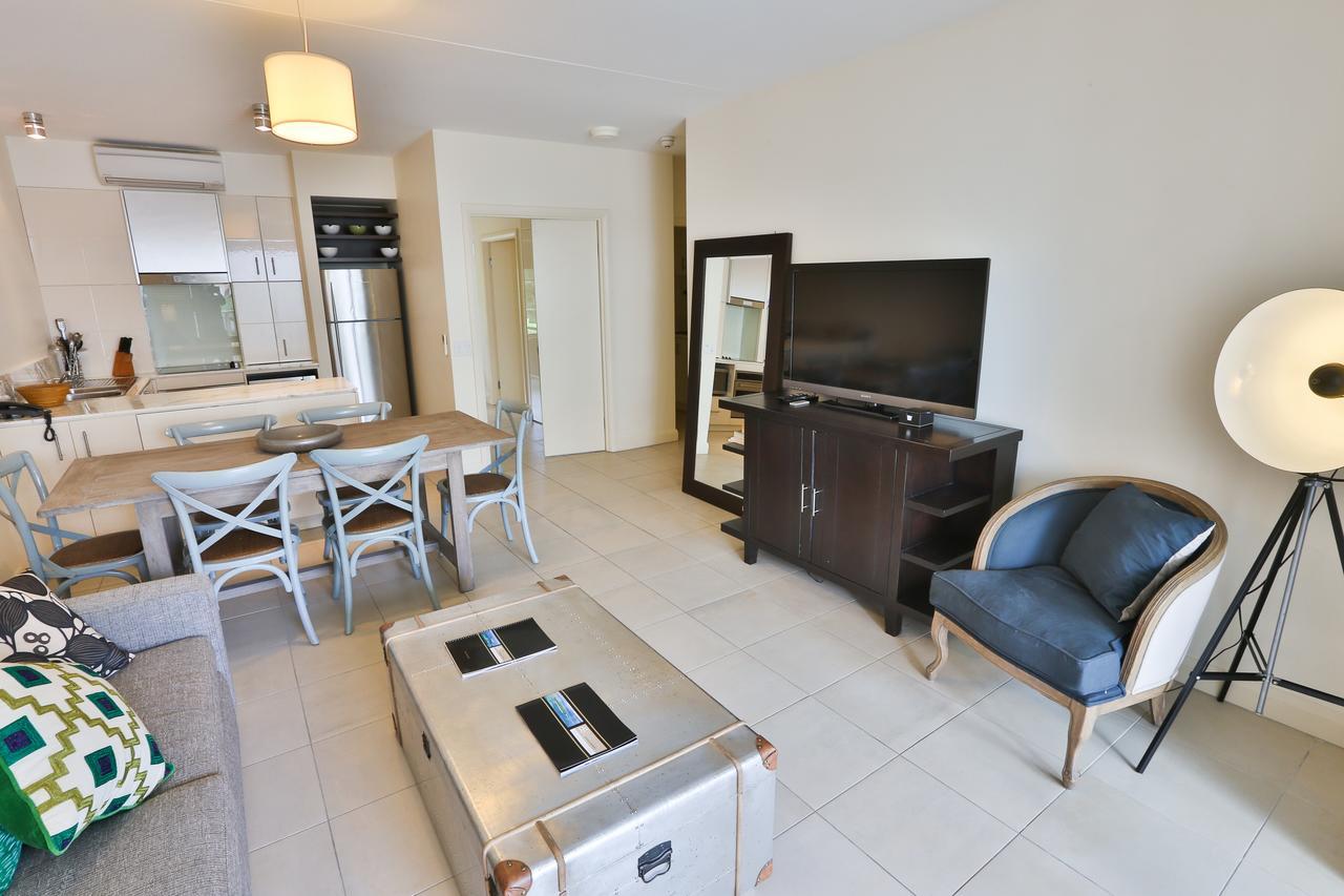 The Beach Club Premium Private Apartments Palm Cove Exterior photo