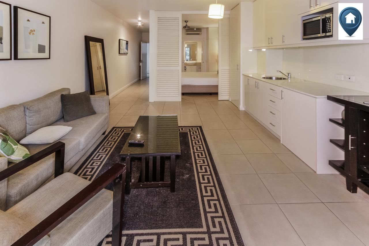 The Beach Club Premium Private Apartments Palm Cove Exterior photo