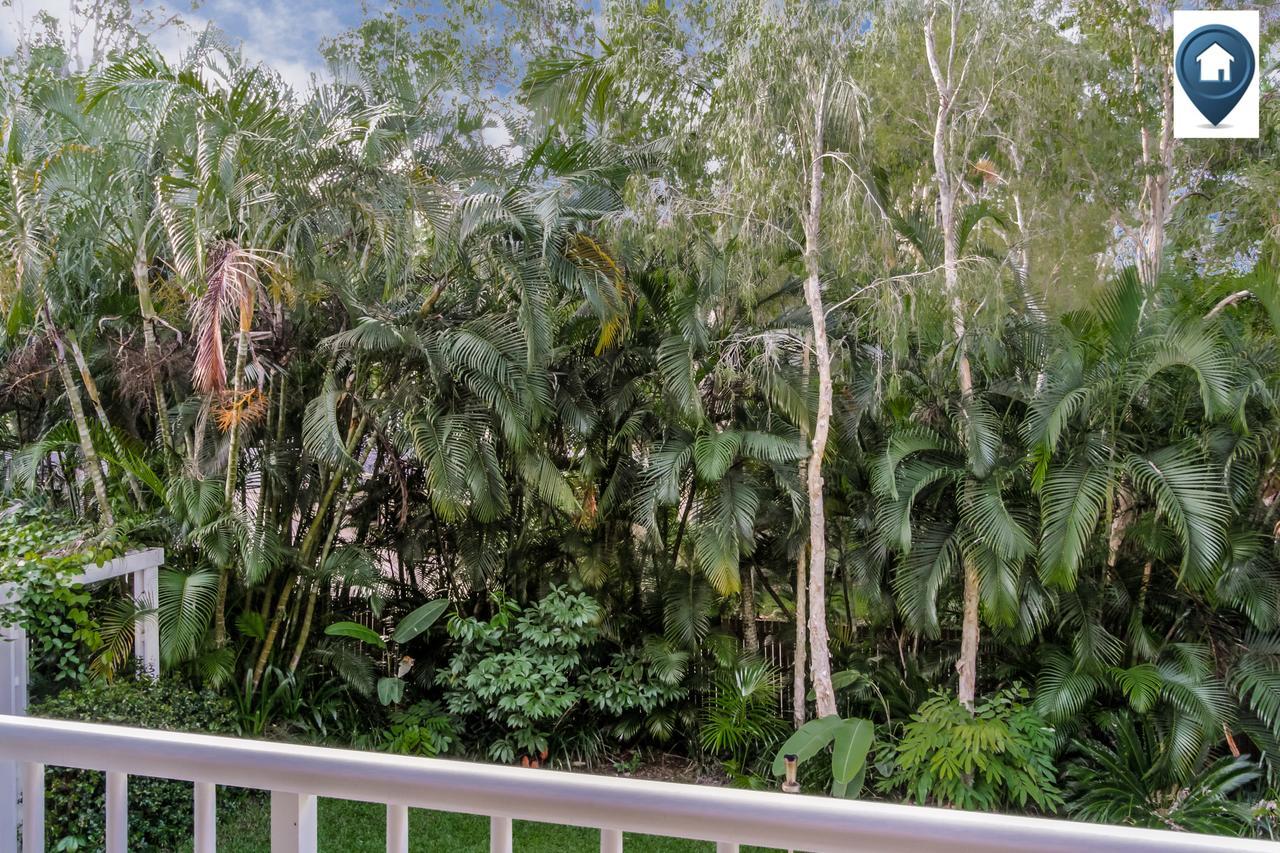The Beach Club Premium Private Apartments Palm Cove Exterior photo