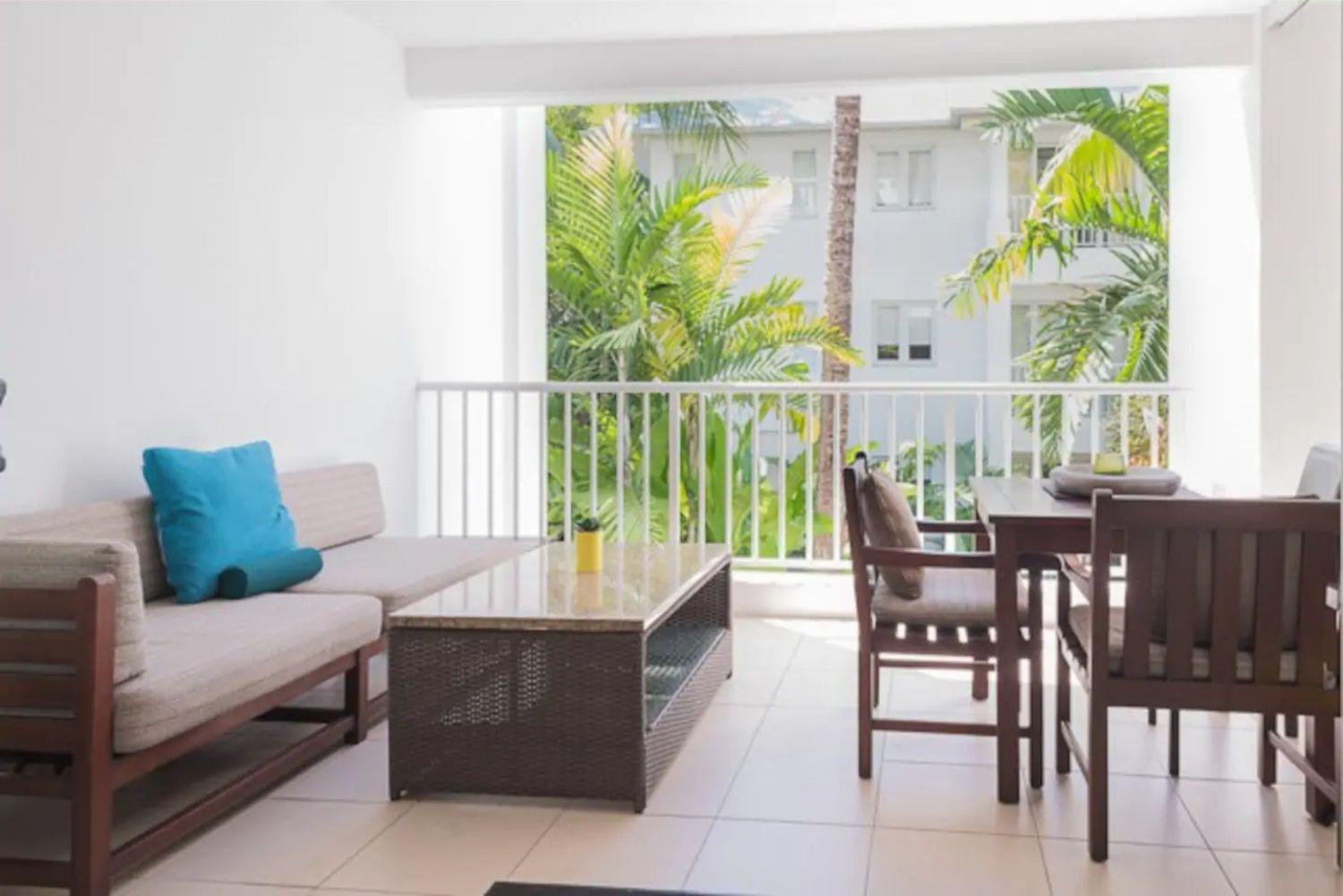 The Beach Club Premium Private Apartments Palm Cove Exterior photo